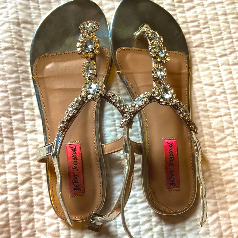 Betsey Johnson Flats
